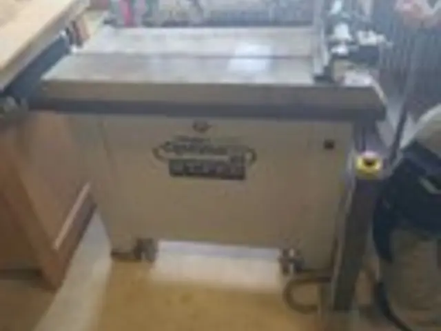 Universal Dowel drilling machine Ganner
